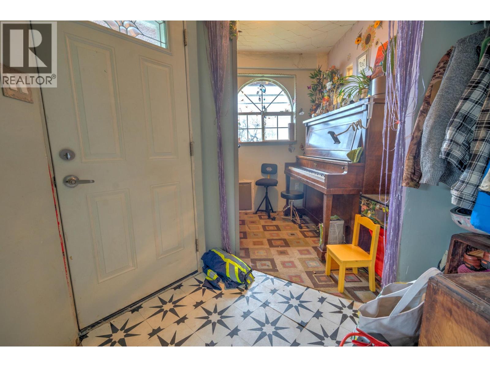 2629 Gunn Road, Prince George, British Columbia  V2N 2H8 - Photo 8 - R3063661