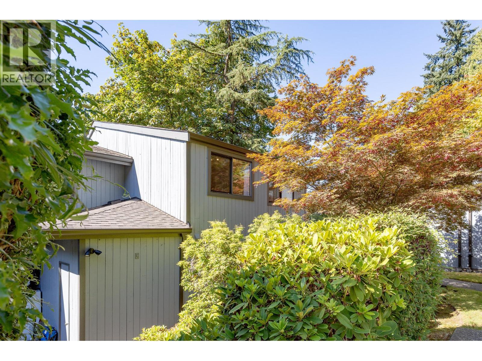 942 Blackstock Road, Port Moody, British Columbia  V3H 3S2 - Photo 2 - R3063631