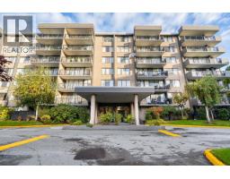 402 9300 PARKSVILLE DRIVE