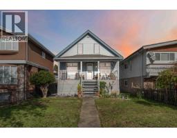 <div class="price">$1,699,999</div> 2235 East 52nd Avenue, Vancouver<br><div style="margin-bottom:8px;"><small>RE/MAX Sabre Realty Group</small></div><div class='bed_bath'>3 Bed | 1 Bath</div>