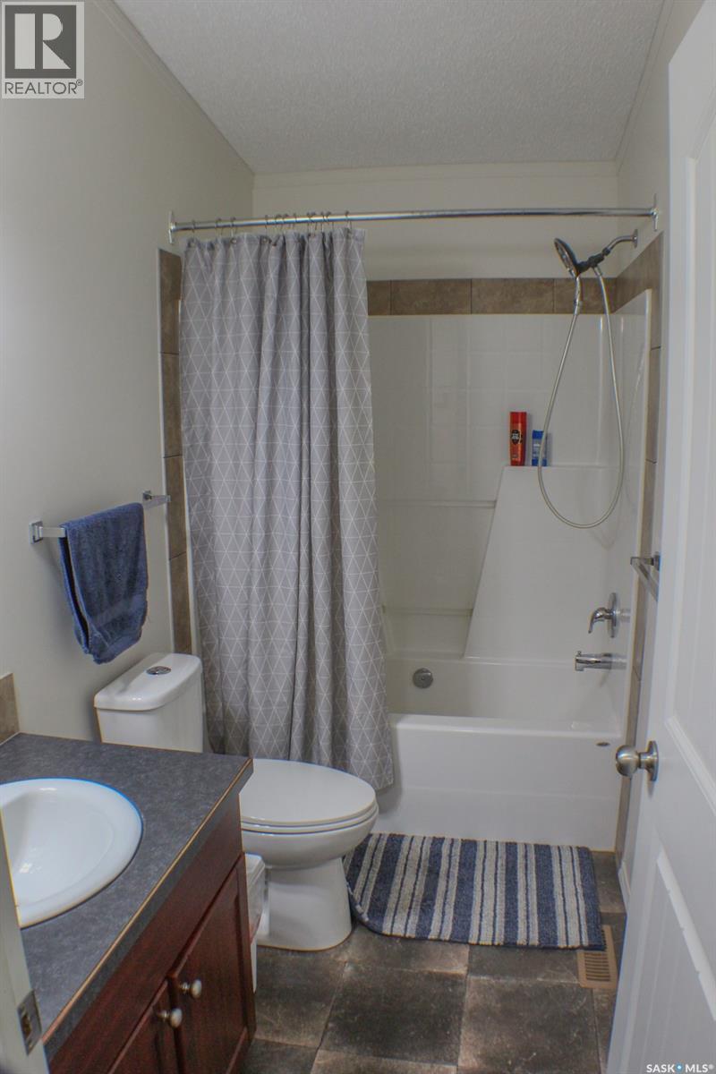 206 Elizabeth Street, Melfort, Saskatchewan  S0E 1A0 - Photo 21 - SK022084