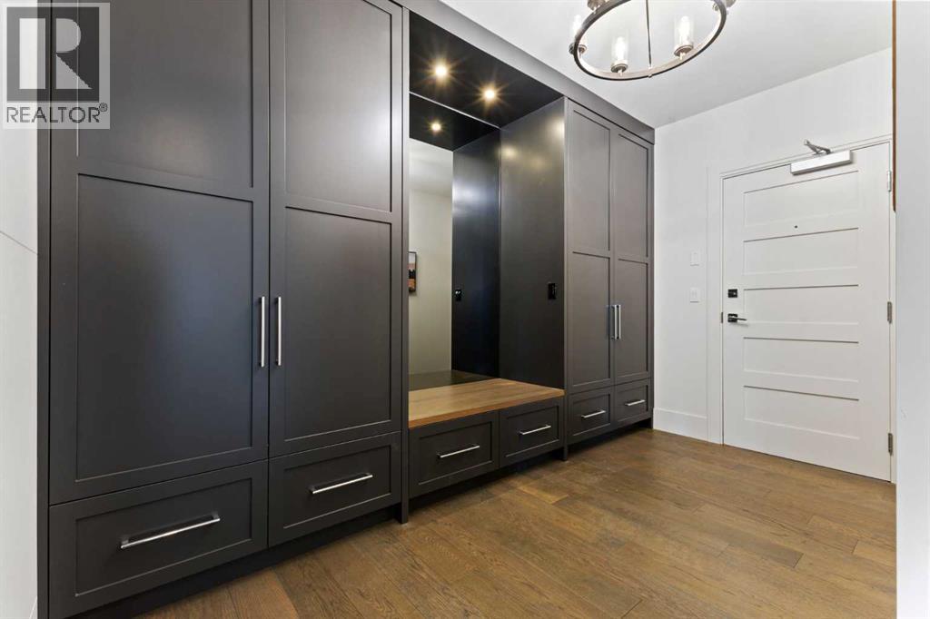 102, 101a Stewart Creek Rise, Canmore, Alberta  T1W 0K2 - Photo 4 - A2214279