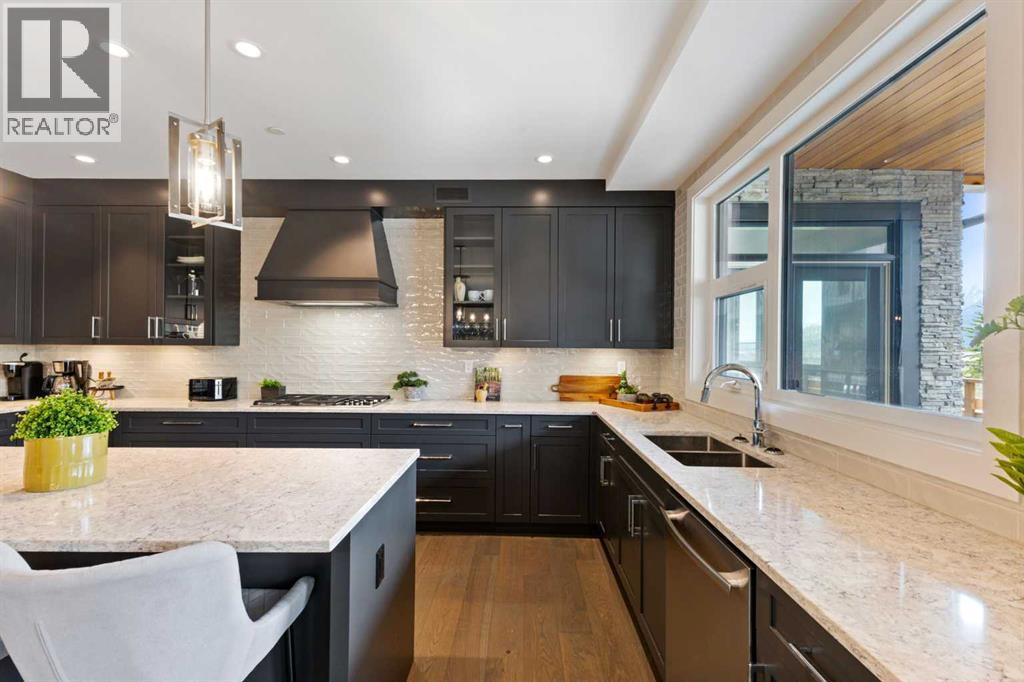 102, 101a Stewart Creek Rise, Canmore, Alberta  T1W 0K2 - Photo 11 - A2214279