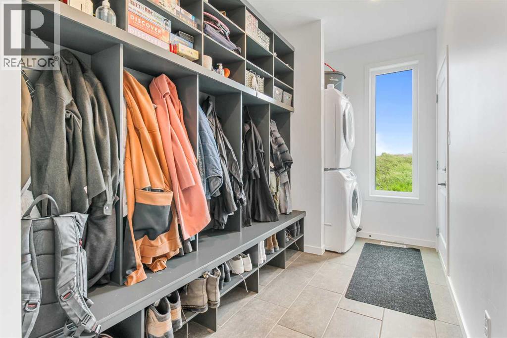 668 Aquitania Boulevard W, Lethbridge, Alberta  T1J 5N4 - Photo 17 - A2245181