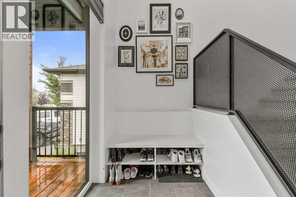 668 Aquitania Boulevard W, Lethbridge, Alberta  T1J 5N4 - Photo 3 - A2245181