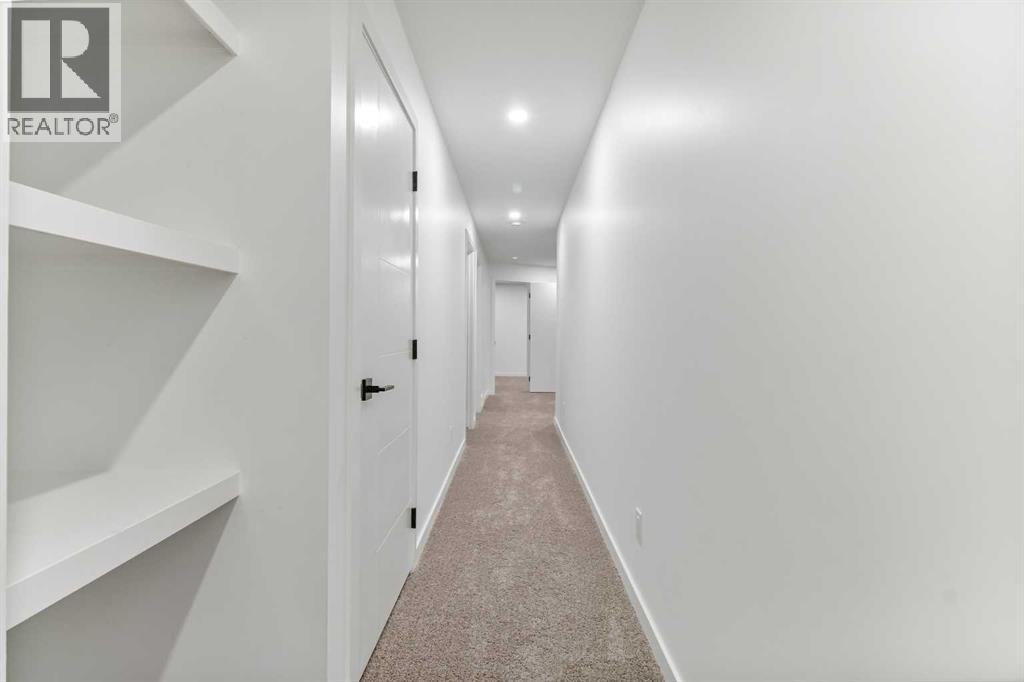 668 Aquitania Boulevard W, Lethbridge, Alberta  T1J 5N4 - Photo 39 - A2245181