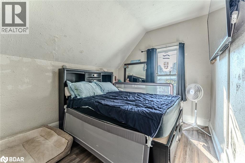 81 Innisfil Street, Barrie, Ontario  L4N 3E3 - Photo 5 - 40761994