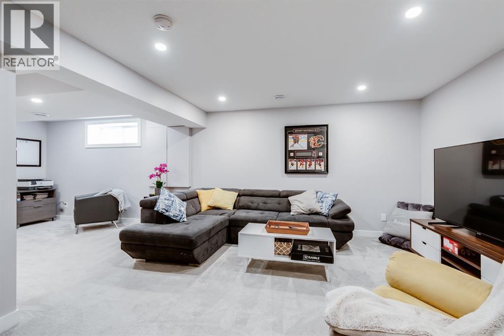 212 Luxstone Place Sw, Airdrie, Alberta  T4B 3C1 - Photo 19 - A2264979