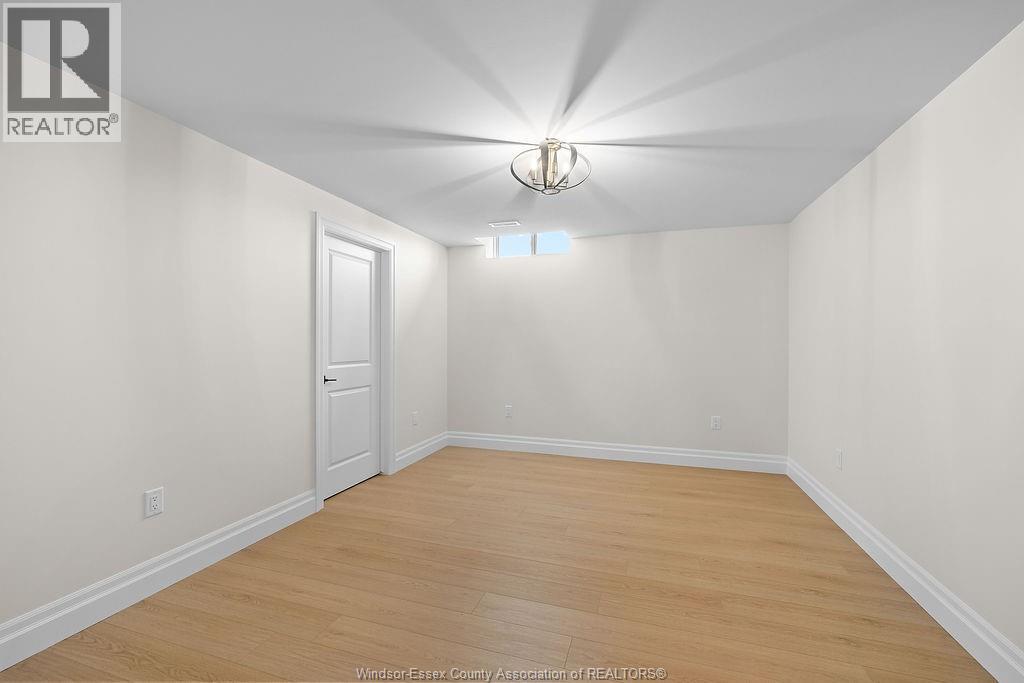3685 Farrow Avenue, Windsor, Ontario  N9H 0B3 - Photo 38 - 25027721