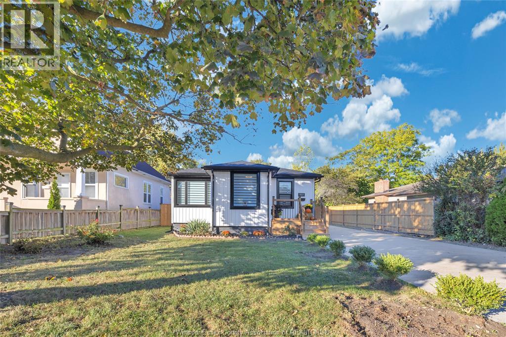 937 Lauzon Road, Windsor, Ontario  N8S 3M4 - Photo 2 - 25027720