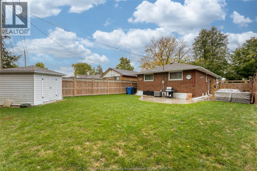 1260 Laurendeau, Windsor, Ontario  N8Y 4B5 - Photo 30 - 25027714