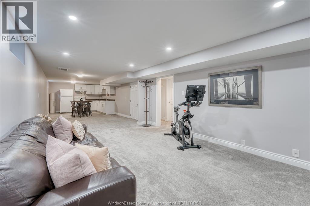 1260 Laurendeau, Windsor, Ontario  N8Y 4B5 - Photo 8 - 25027714