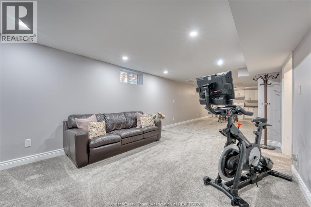 1260 Laurendeau, Windsor, Ontario  N8Y 4B5 - Photo 9 - 25027714