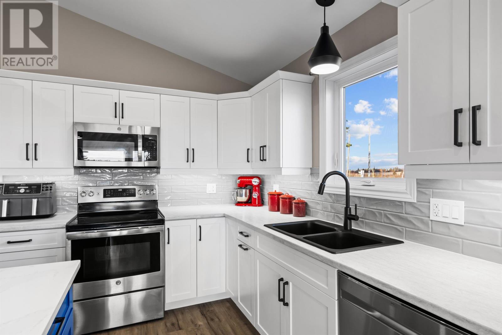 151 Route 10, Tryon, Prince Edward Island  C0B 1A0 - Photo 12 - 202527030