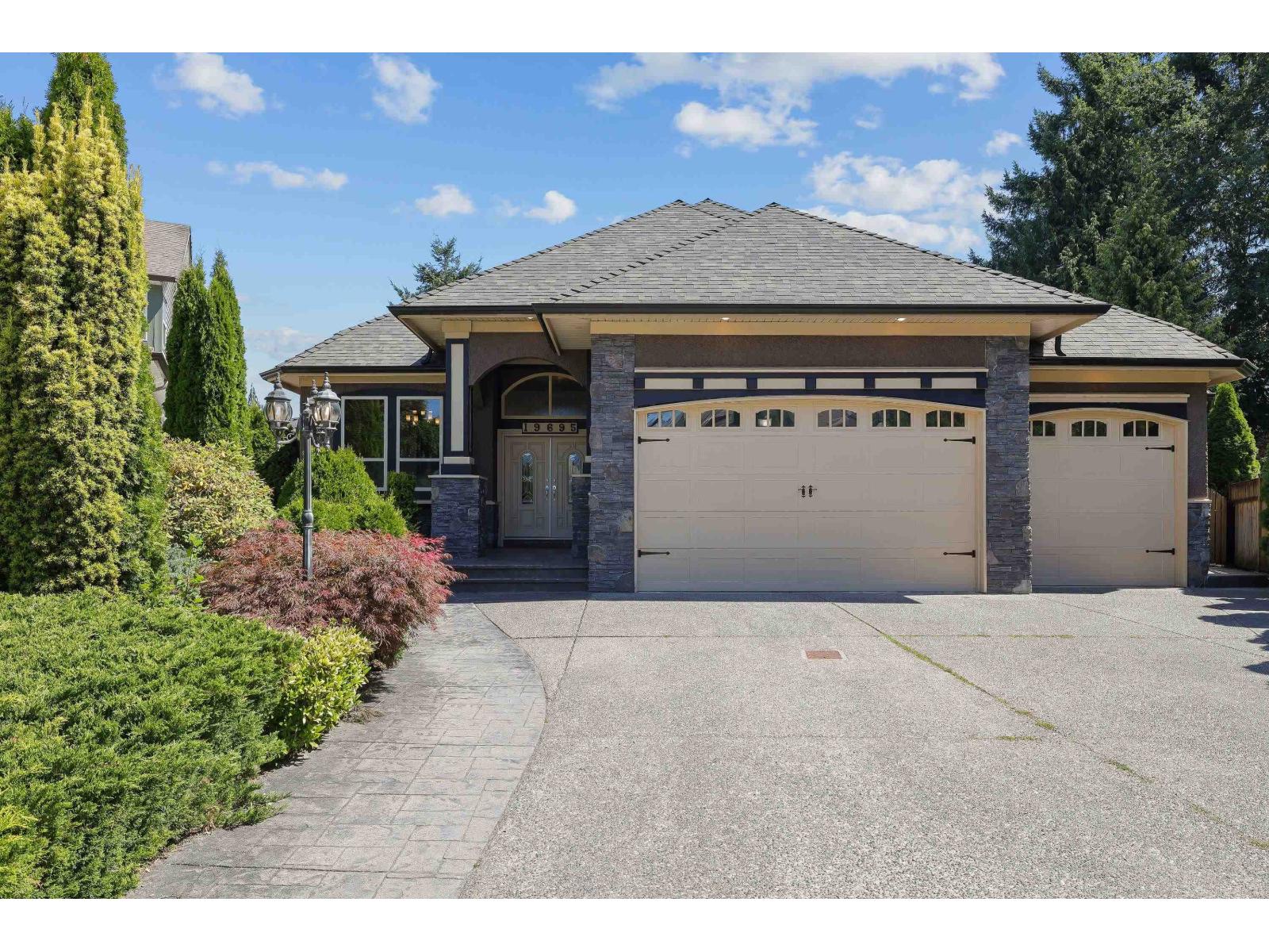 19695 71 Avenue, Surrey, British Columbia  V2Y 2Z7 - Photo 40 - R3063592