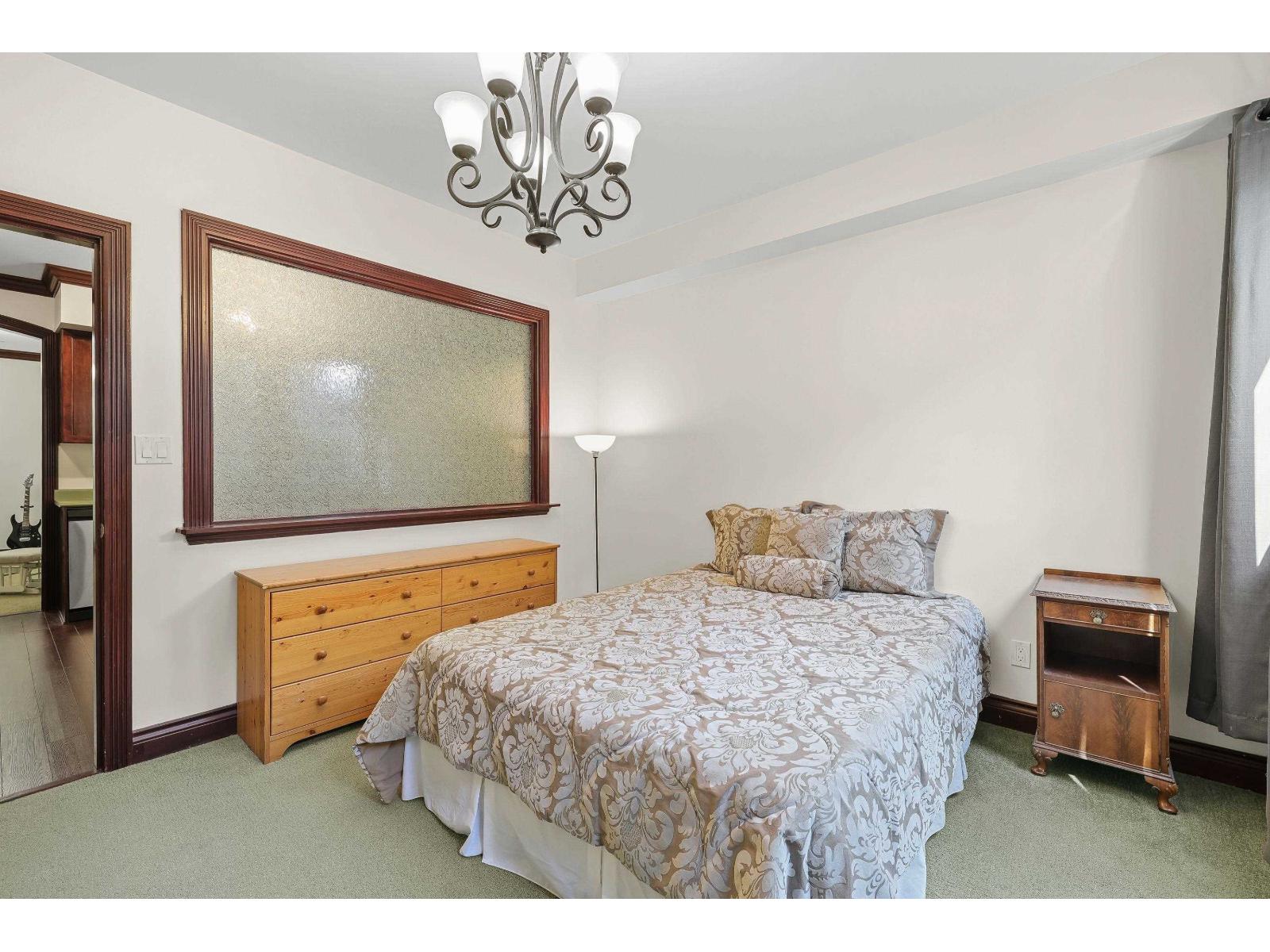 19695 71 Avenue, Surrey, British Columbia  V2Y 2Z7 - Photo 33 - R3063592