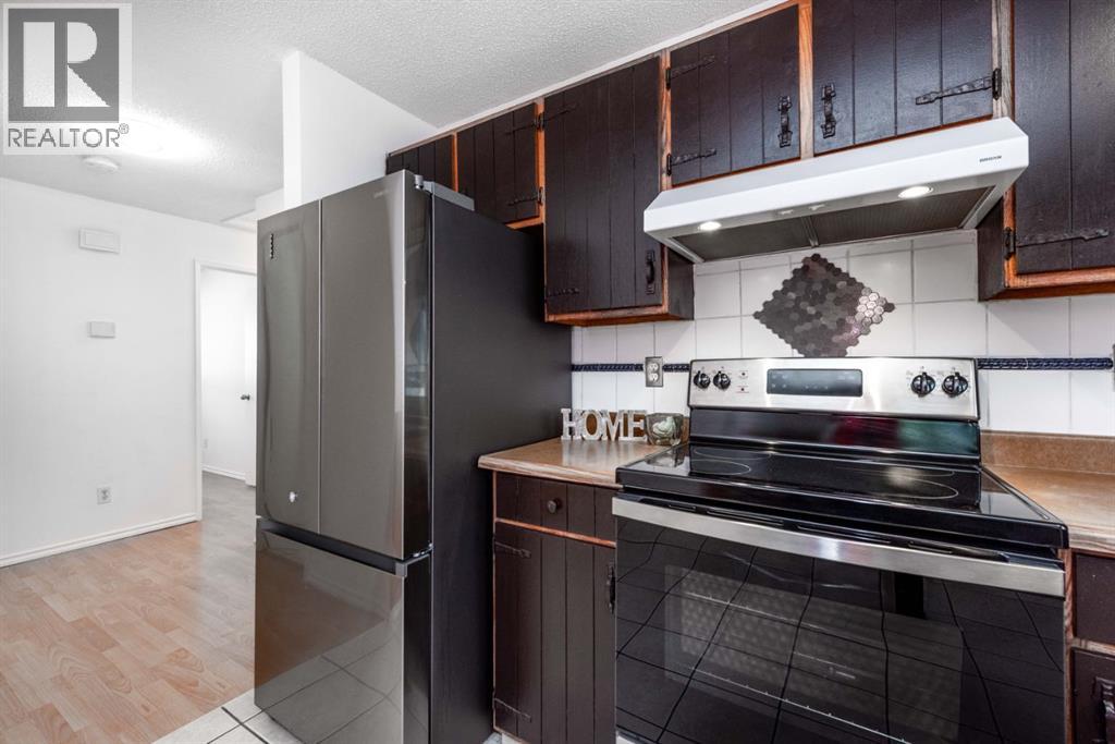 207 Fallswater Road Ne, Calgary, Alberta  T3J 1B2 - Photo 10 - A2258804