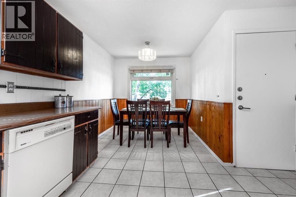 207 Fallswater Road Ne, Calgary, Alberta  T3J 1B2 - Photo 11 - A2258804