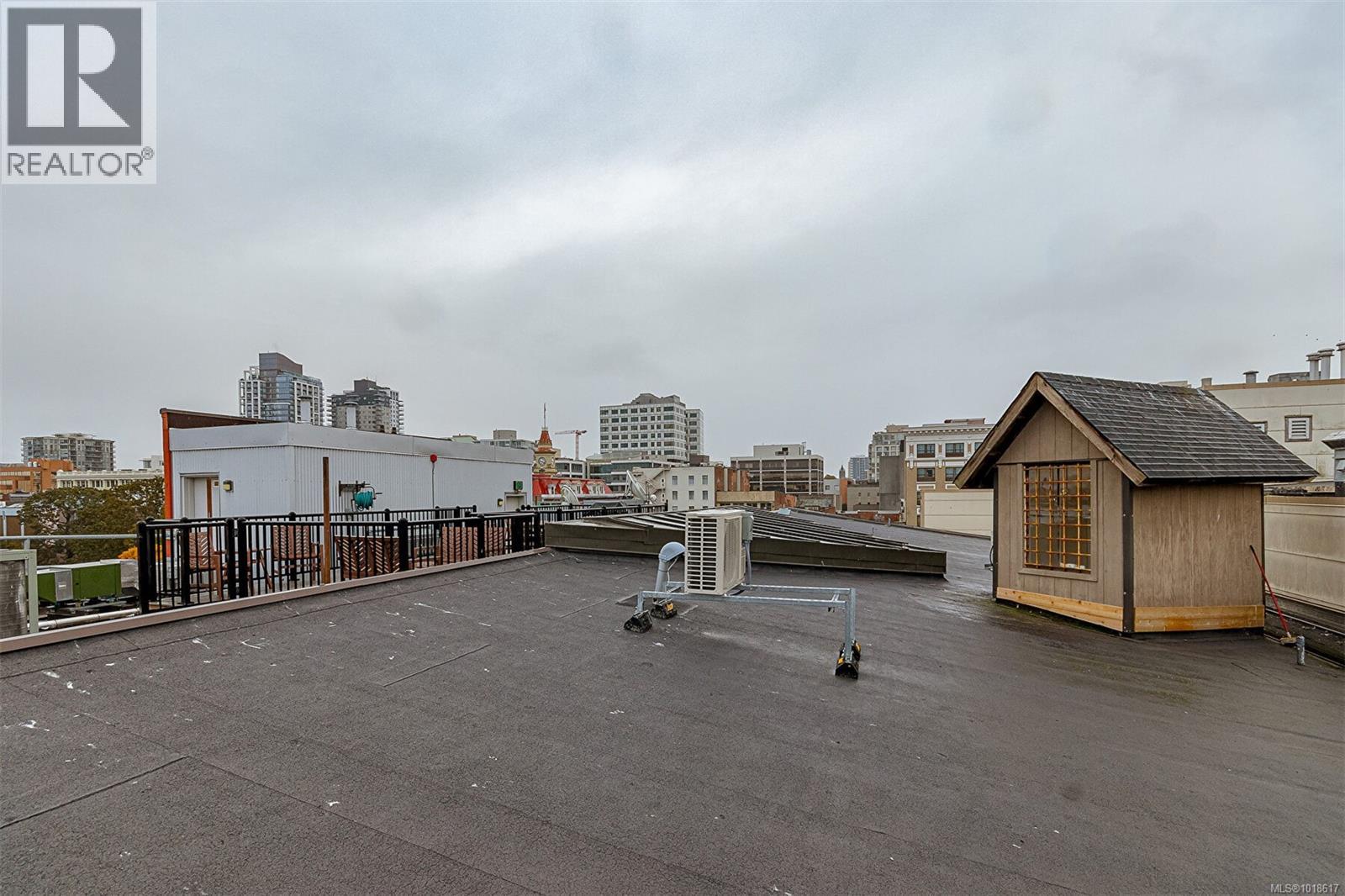 302 1407 Government St, Victoria, British Columbia  V8W 1Z1 - Photo 42 - 1018617