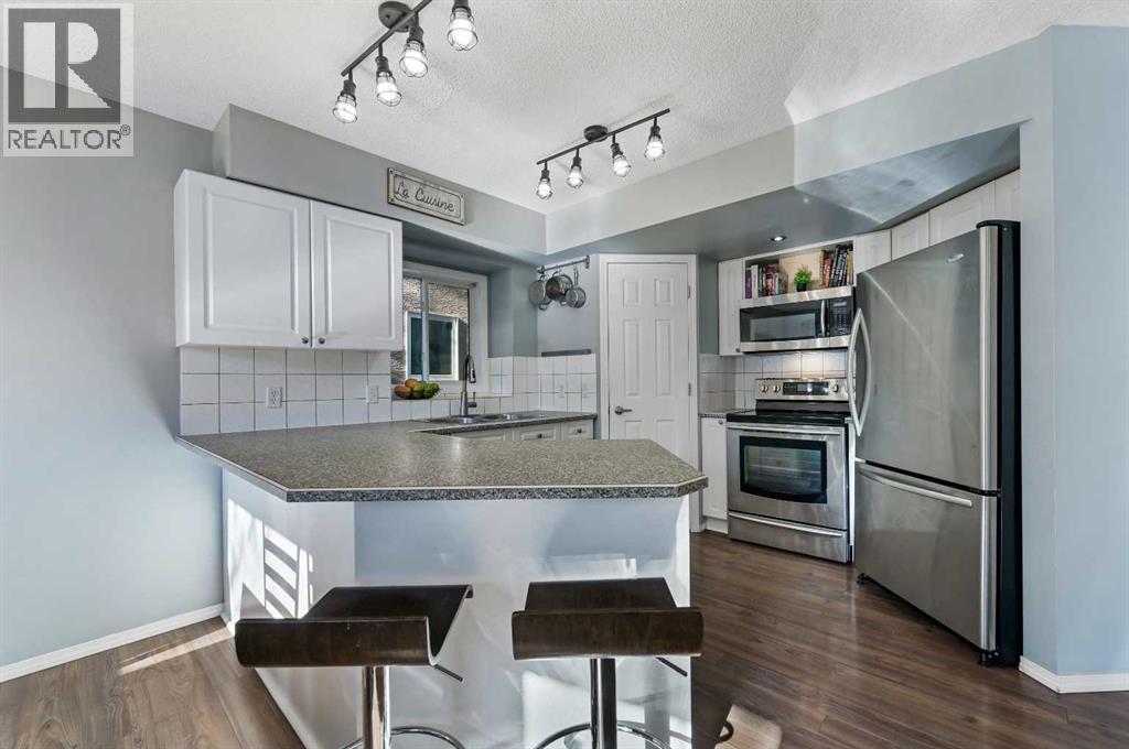 67 Hidden Ranch Boulevard Nw, Calgary, Alberta  T3A 5N6 - Photo 6 - A2265929