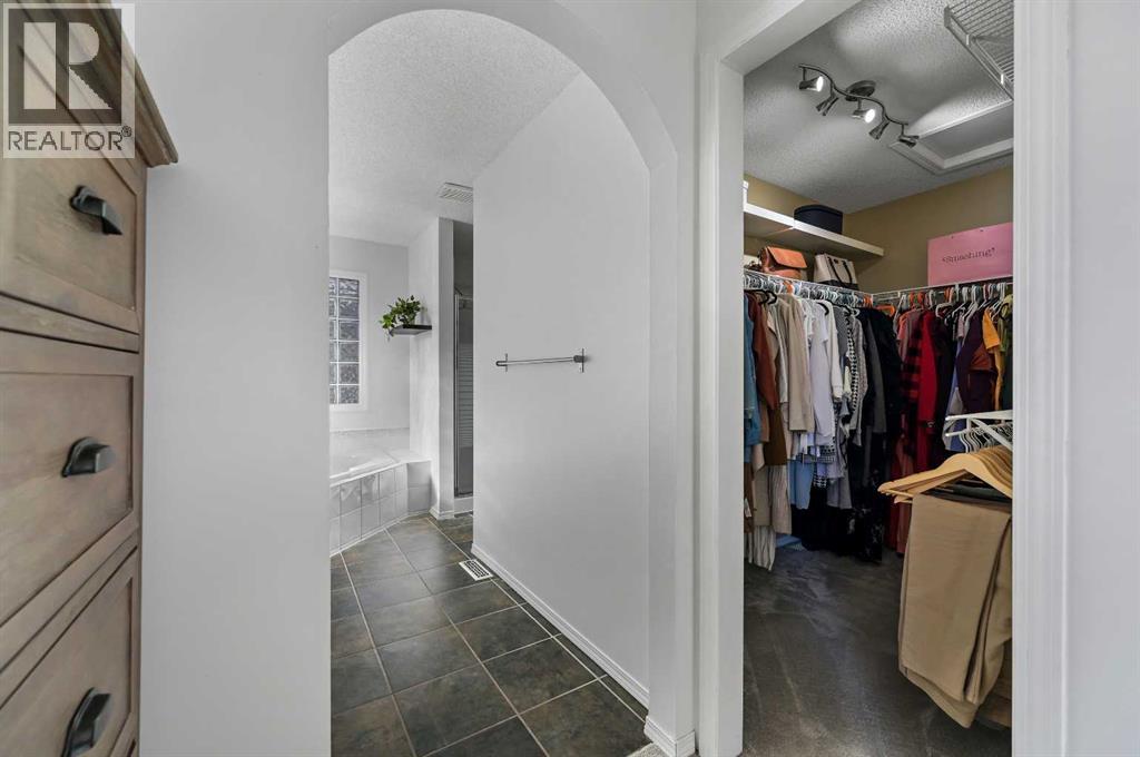 67 Hidden Ranch Boulevard Nw, Calgary, Alberta  T3A 5N6 - Photo 24 - A2265929