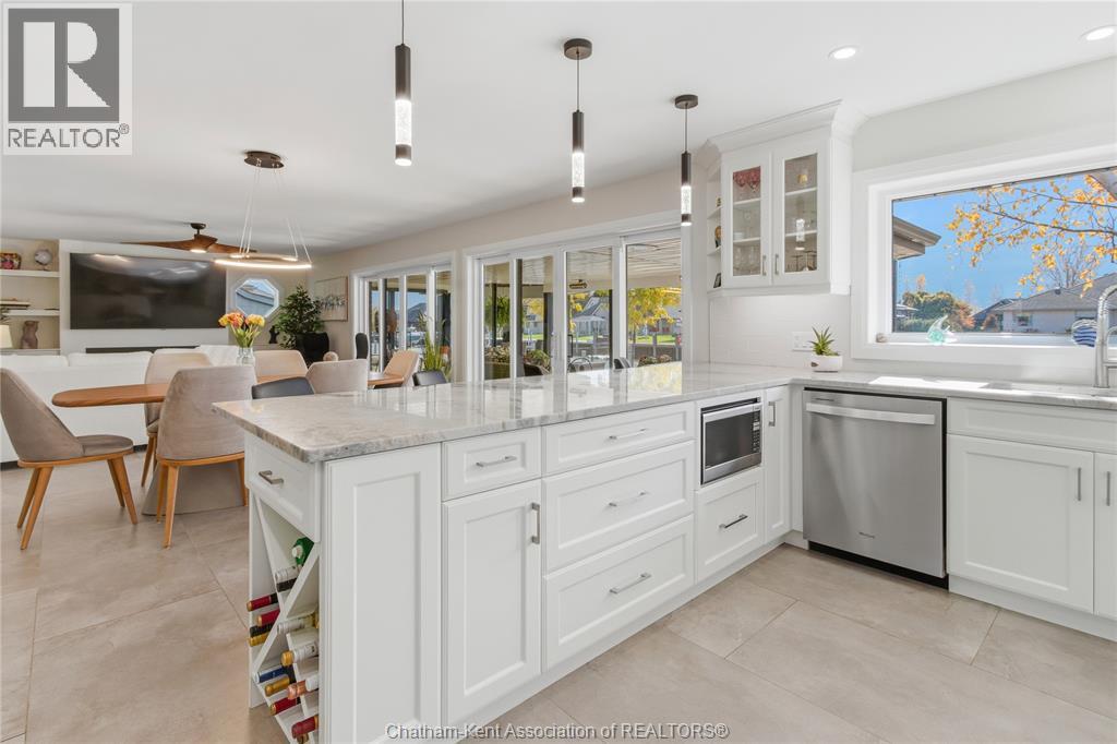 19165 Blue Water Avenue, Lighthouse Cove, Ontario  N0P 2L0 - Photo 10 - 25027539