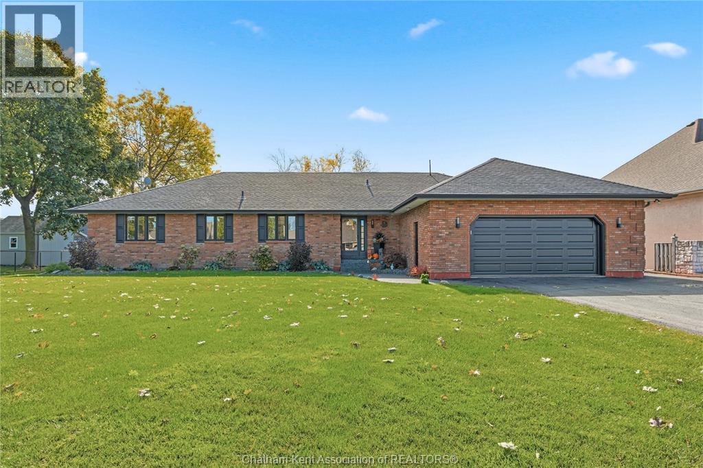 19165 Blue Water Avenue, Lighthouse Cove, Ontario  N0P 2L0 - Photo 3 - 25027539