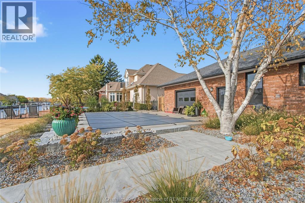 19165 Blue Water Avenue, Lighthouse Cove, Ontario  N0P 2L0 - Photo 37 - 25027539