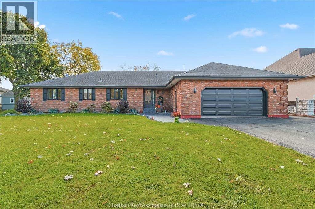 19165 Blue Water Avenue, Lighthouse Cove, Ontario  N0P 2L0 - Photo 5 - 25027539