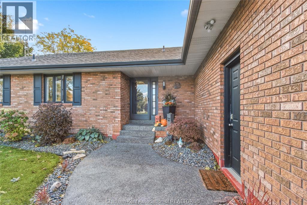 19165 Blue Water Avenue, Lighthouse Cove, Ontario  N0P 2L0 - Photo 6 - 25027539