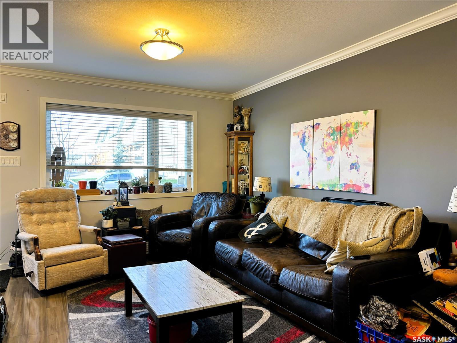 270 250 Akhtar Bend, Saskatoon, Saskatchewan  S7W 0W4 - Photo 4 - SK022138