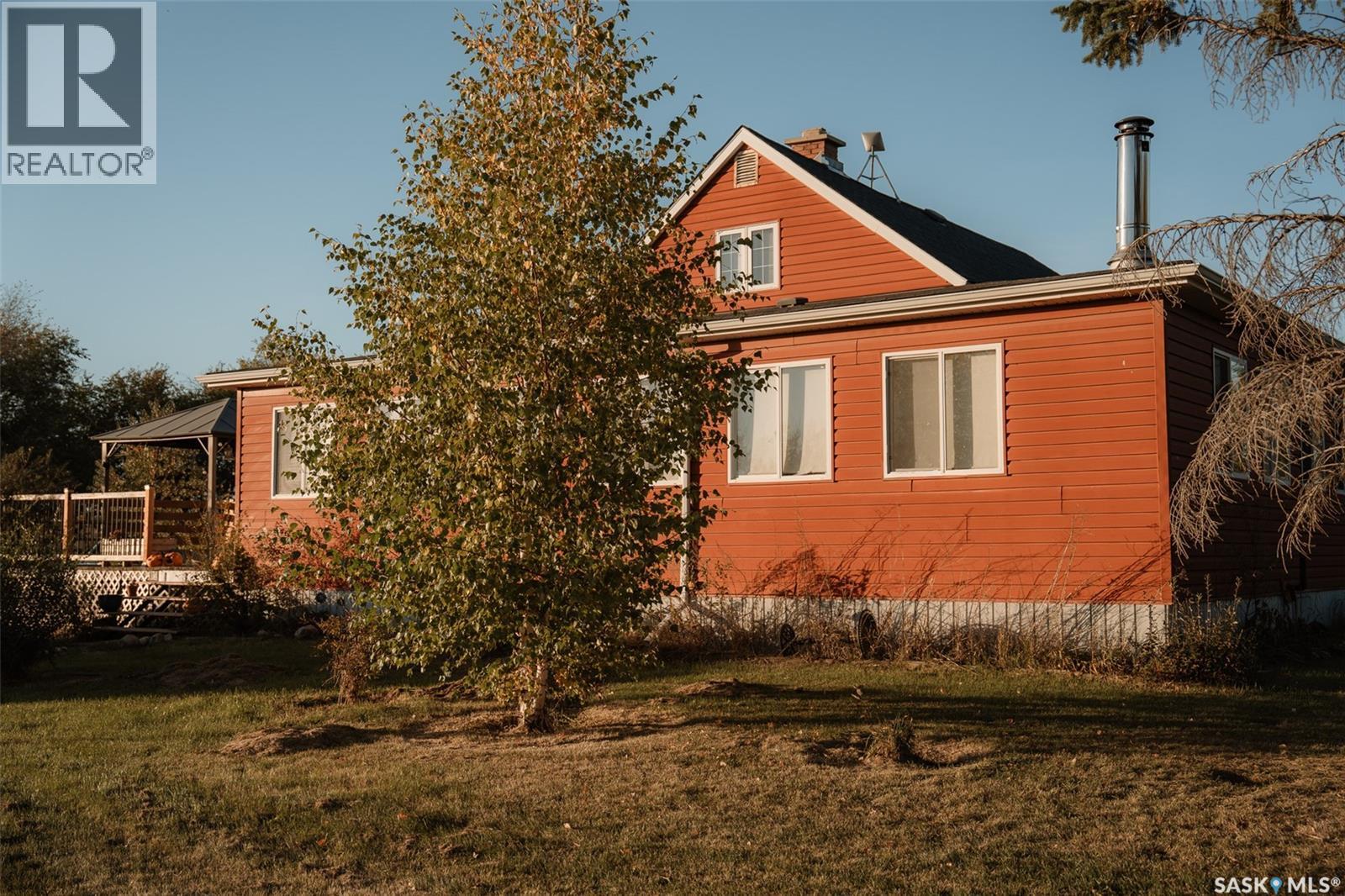 Tozer Acreage, Good Lake Rm No. 274, Saskatchewan  S3N 4C6 - Photo 3 - SK022092