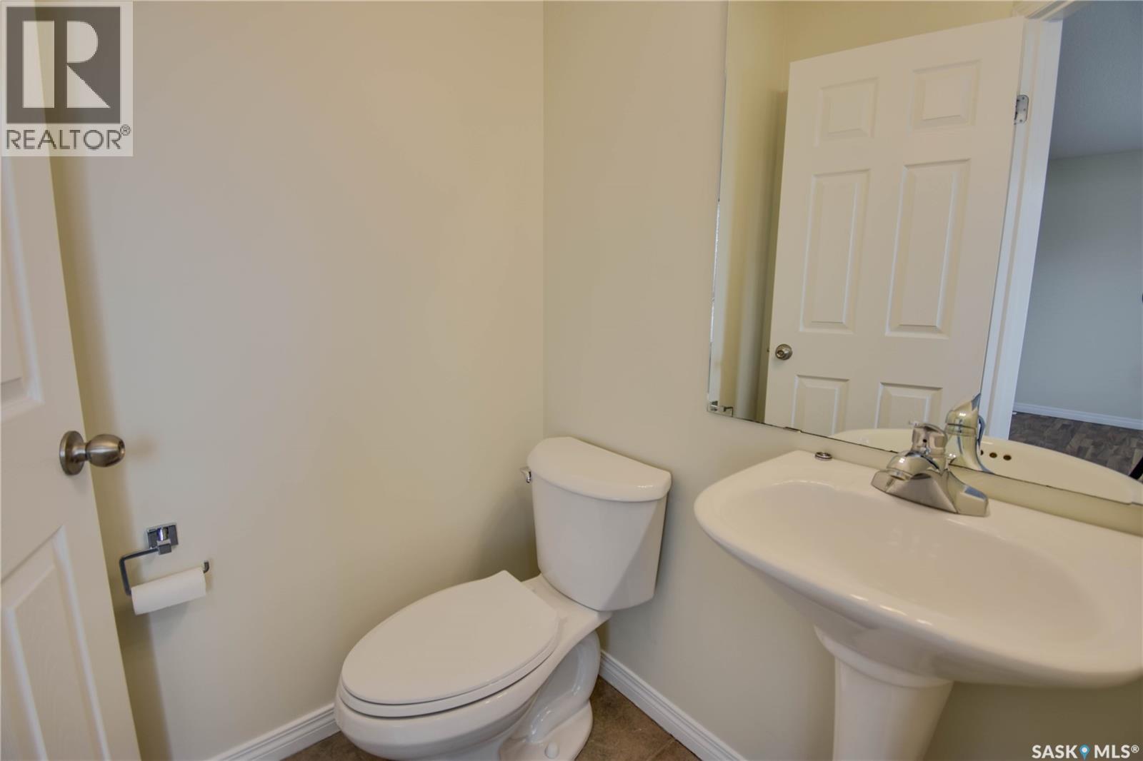 120 115th Street W, Saskatoon, Saskatchewan  S7N 1W3 - Photo 8 - SK022061