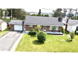 109 Regina CRES, Wawa, Ontario