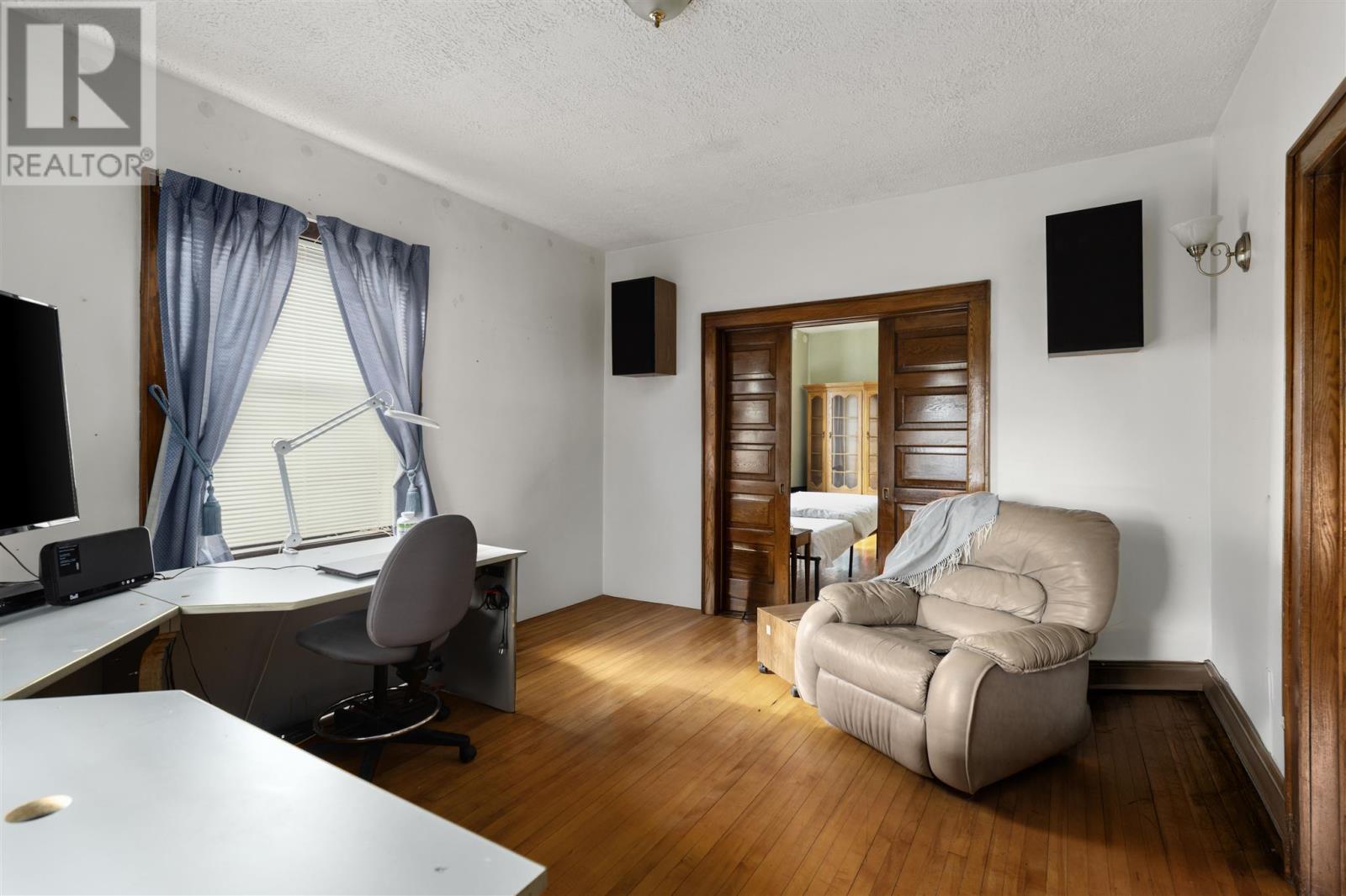 175-177 Elgin St, Sault Ste. Marie, Ontario  P6A 2Y9 - Photo 3 - SM253060