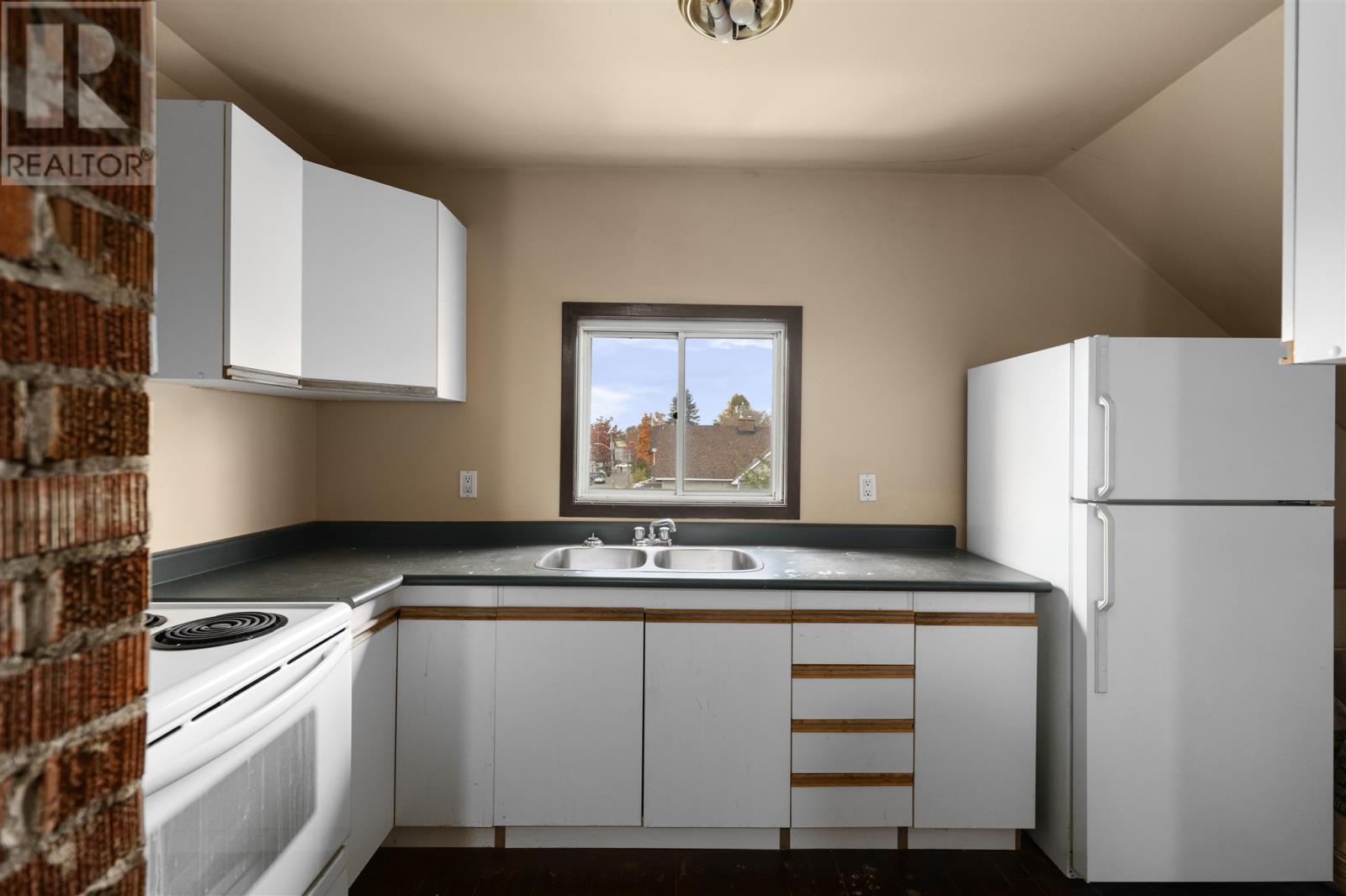 175-177 Elgin St, Sault Ste. Marie, Ontario  P6A 2Y9 - Photo 37 - SM253060