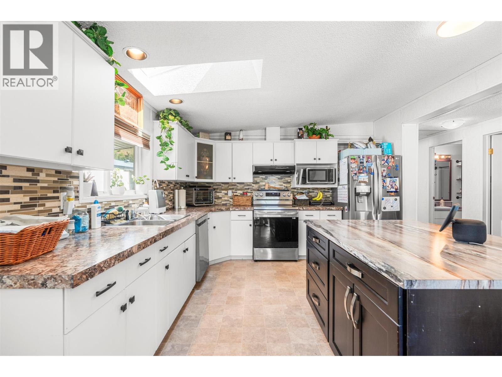 15401 Kalamalka Lake Road Unit# 210, Coldstream, British Columbia  V1B 1Z3 - Photo 6 - 10367270