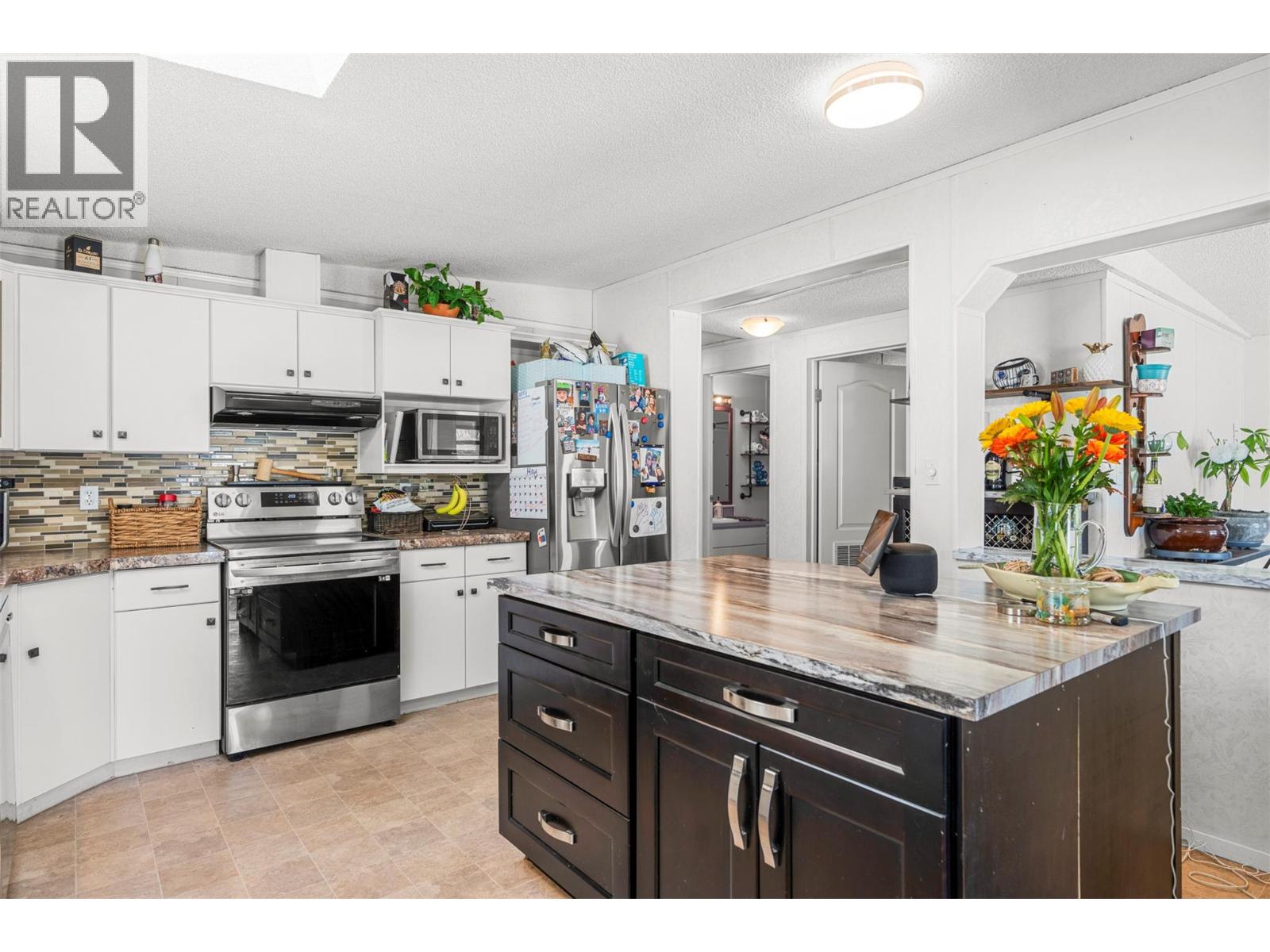 15401 Kalamalka Lake Road Unit# 210, Coldstream, British Columbia  V1B 1Z3 - Photo 7 - 10367270