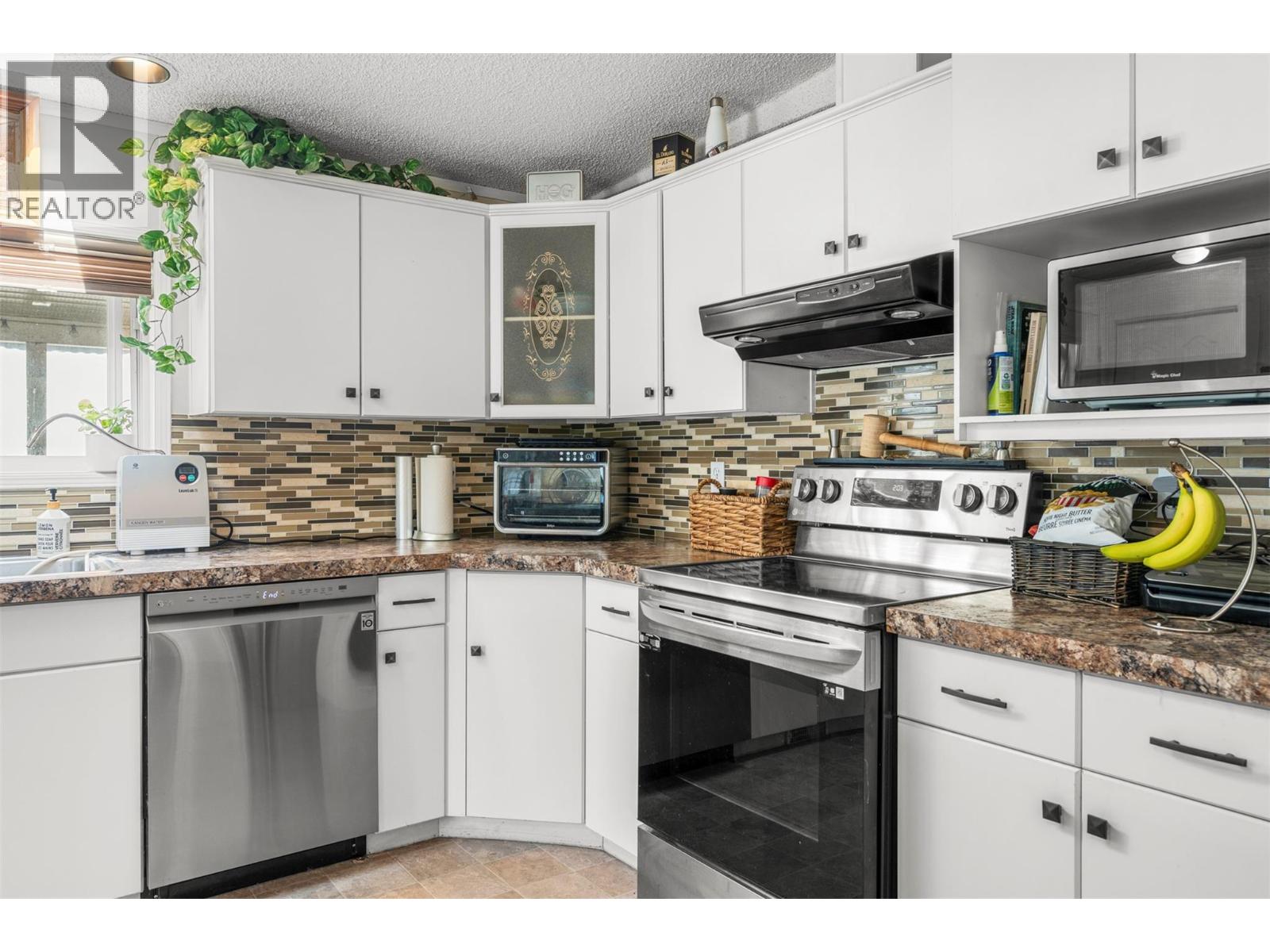 15401 Kalamalka Lake Road Unit# 210, Coldstream, British Columbia  V1B 1Z3 - Photo 9 - 10367270