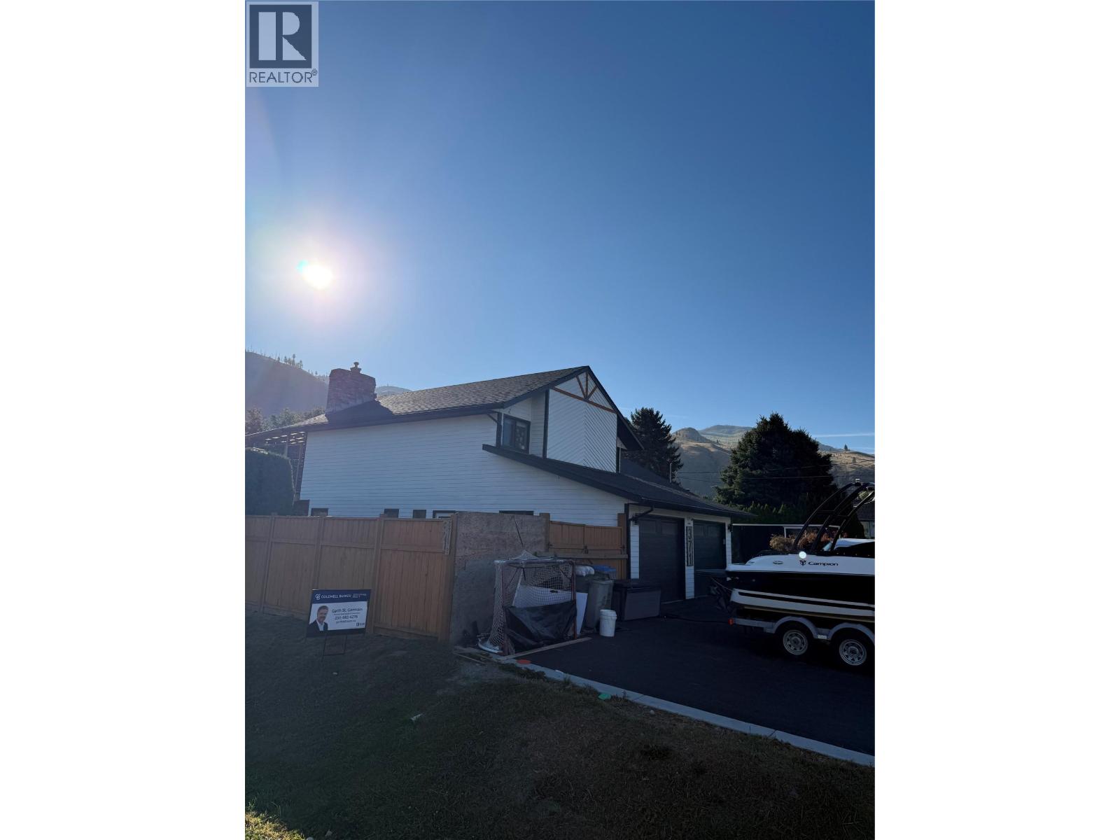 371 Montego Road, Kamloops, British Columbia  V2H 1N1 - Photo 2 - 10367254