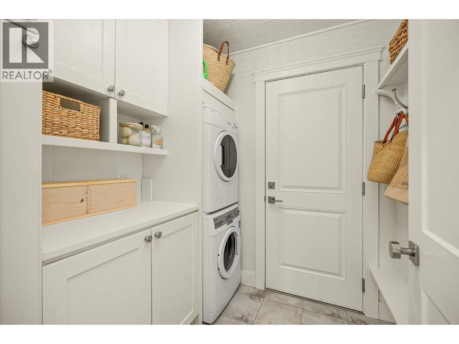 1039 Cushing Court, Kelowna, British Columbia  V1Y 8W8 - Photo 37 - 10367219