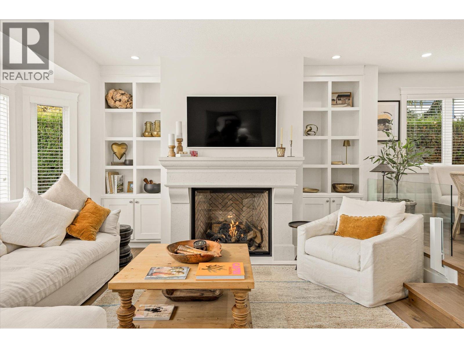 1039 Cushing Court, Kelowna, British Columbia  V1Y 8W8 - Photo 7 - 10367219