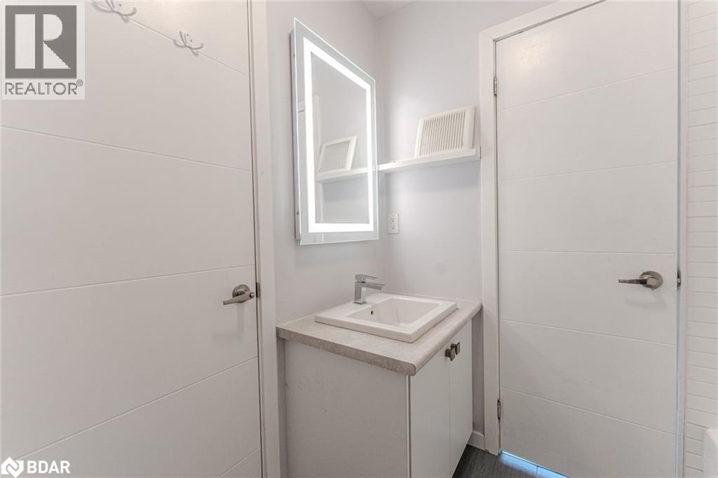 369 Essa Road Unit# 14, Barrie, Ontario  L4N 9C8 - Photo 11 - 40779170