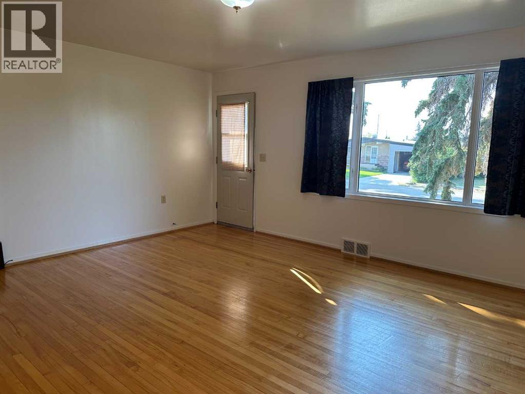 122 3 Avenue N, Vauxhall, Alberta  T0K 2K0 - Photo 4 - A2255668