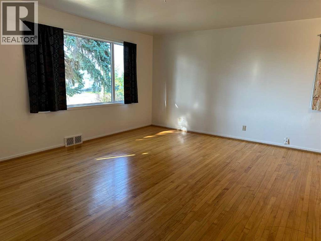 122 3 Avenue N, Vauxhall, Alberta  T0K 2K0 - Photo 3 - A2255668