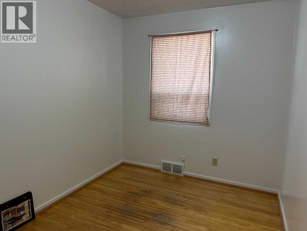 122 3 Avenue N, Vauxhall, Alberta  T0K 2K0 - Photo 11 - A2255668