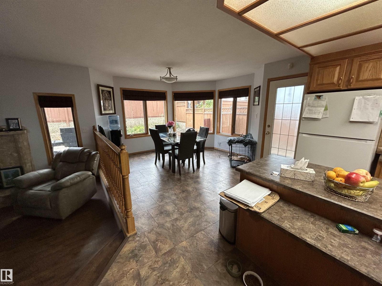 15411 67a St Nw, Edmonton, Alberta  T5Z 2W8 - Photo 5 - E4461189