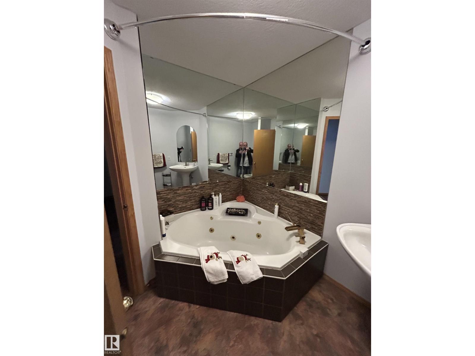 15411 67a St Nw, Edmonton, Alberta  T5Z 2W8 - Photo 16 - E4461189