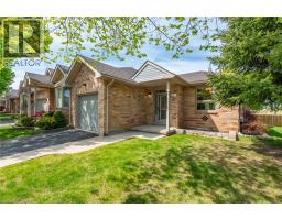 60 NORTHERNBREEZE Street, Mount Hope, Ontario