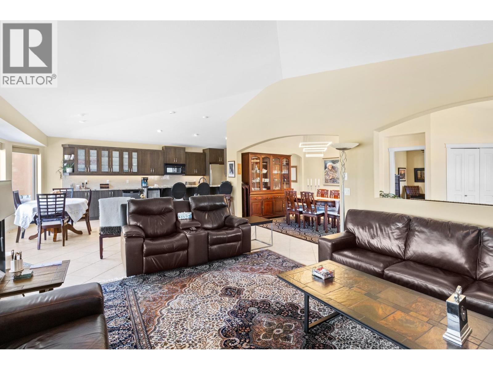 2455 Quail Ridge Boulevard Unit# 201 Kelowna Photo 12